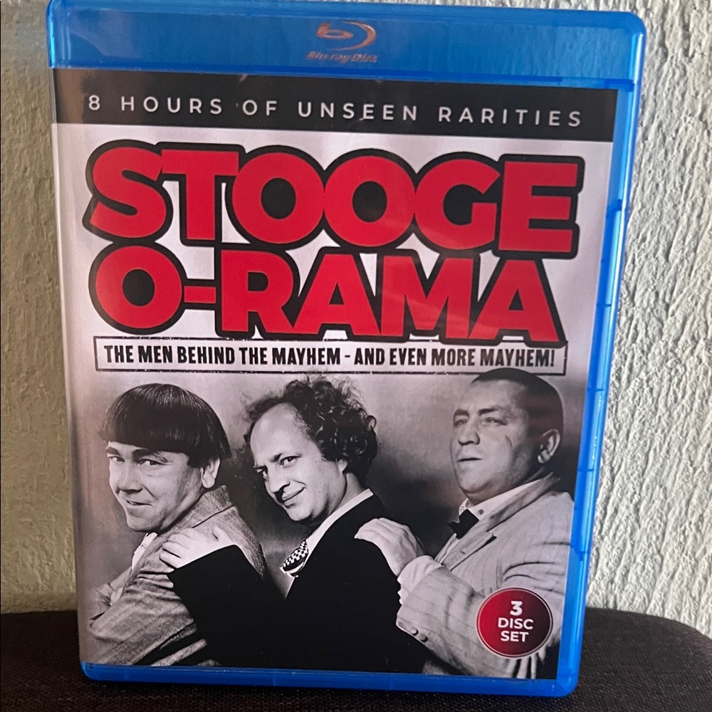 # 0540 + 8 Hours Of Unseen Rarities STOOGO- RAMA. 3 Disc Blu-ray
